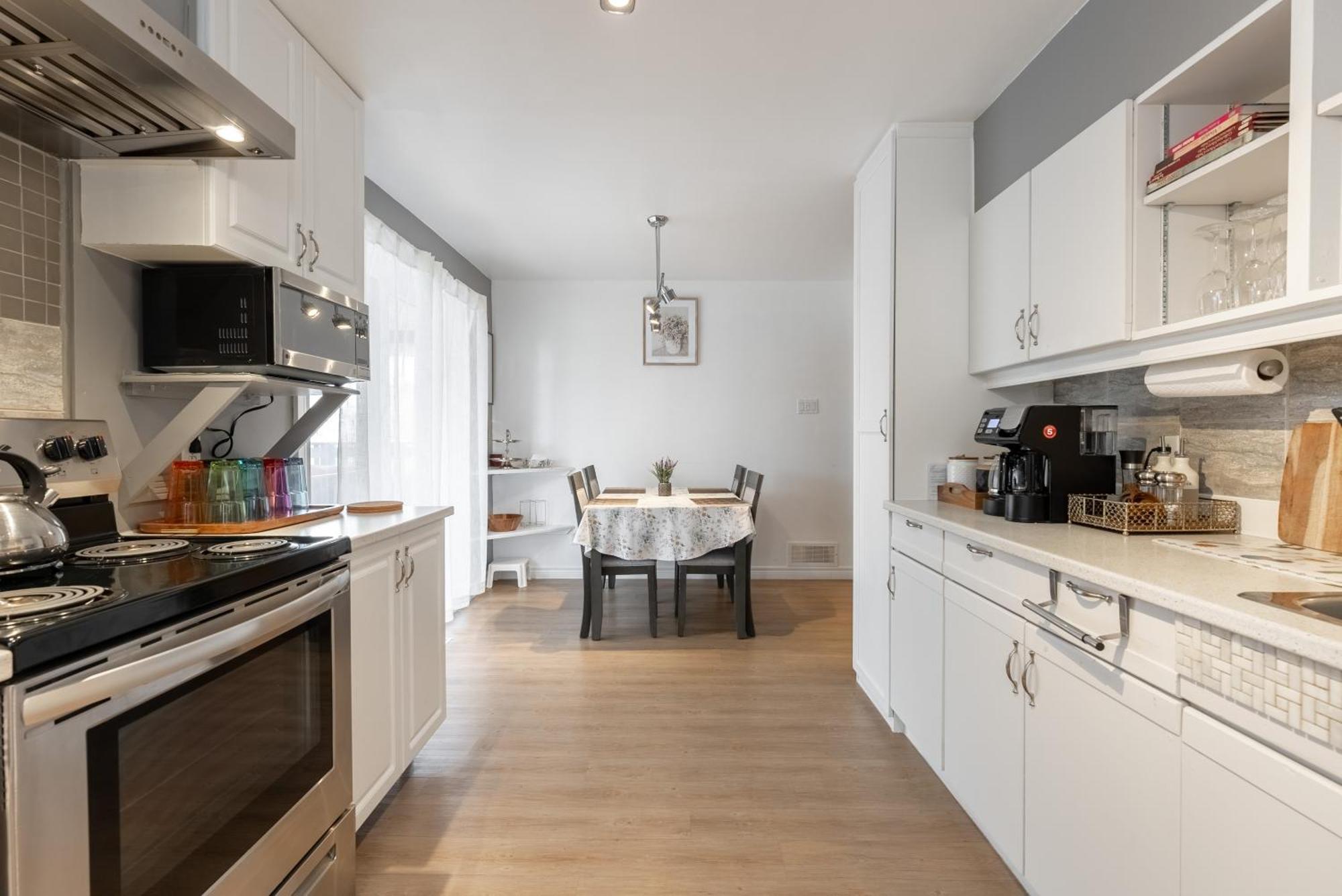 Comfortable Spacious House With Parking Броссар Экстерьер фото